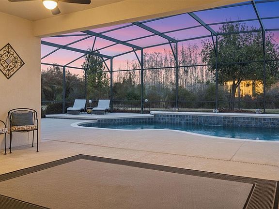 3rd image of 812 San Raphael St