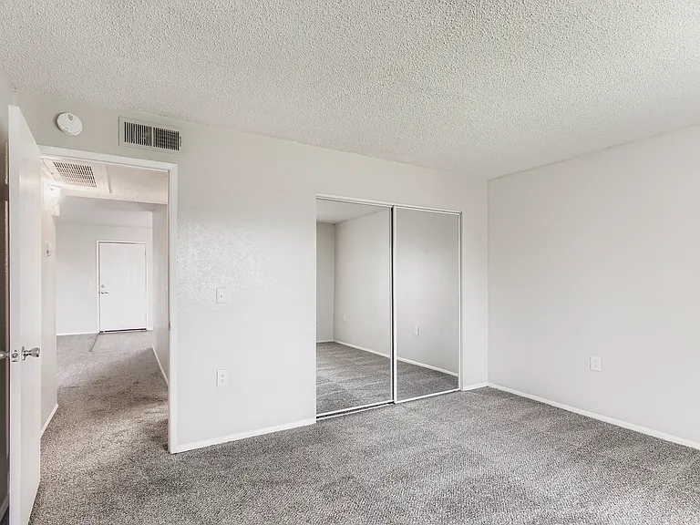 Tempe Vista — Photo 94