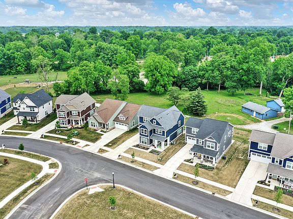 2nd image of 305 Thomas Point Dr