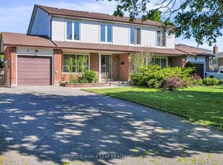 14 Manitou Cres, Brampton, ON L6S2Z8