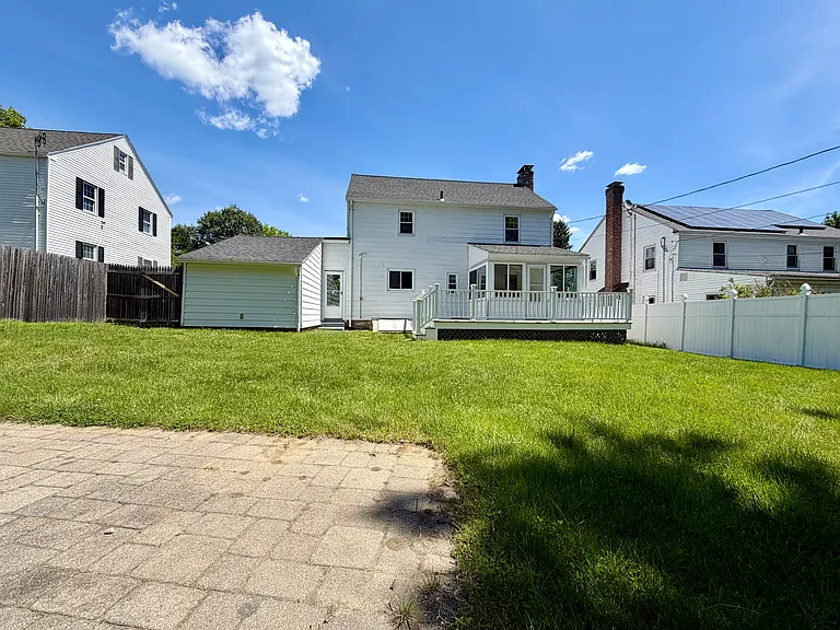 251 May St — Photo 25