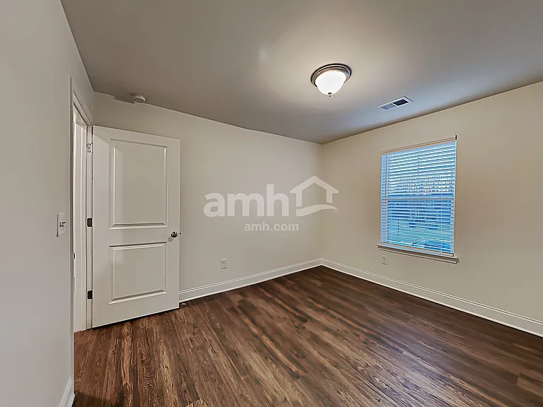 5280 Hudson Valley Dr — Photo 21