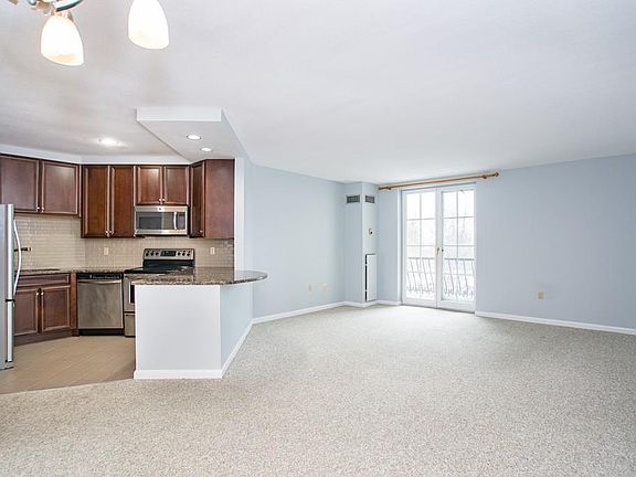 5th image of 100 Marina Dr APT 206