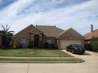 4457 Savage Station Dr, Grand Prairie, TX 75052
