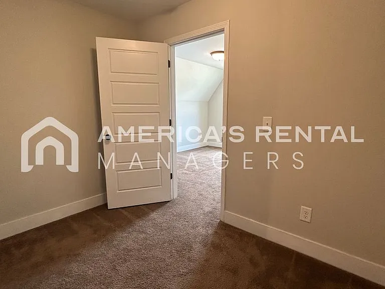 229 Union Station Dr — Photo 21
