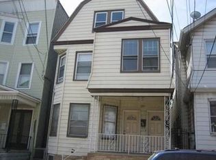 230 Patterson St, Harrison, NJ 07029