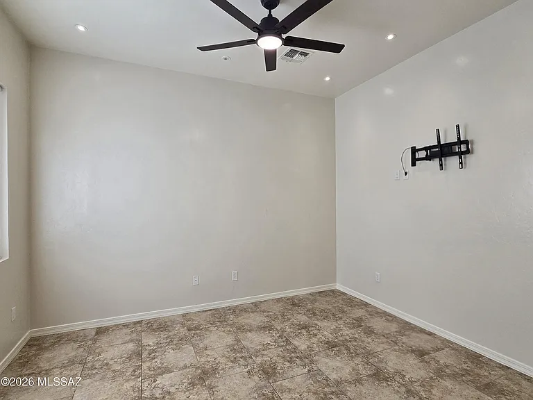 7291 N Basie Ct — Photo 34