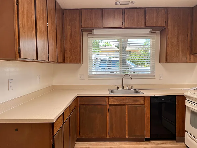 8141 Forest Oak Way #B — Photo 4