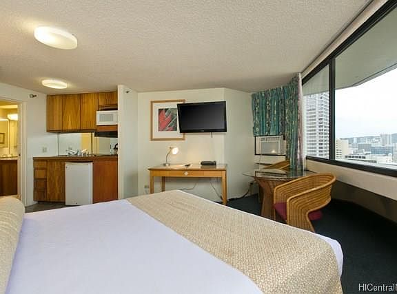 4th image of 1700 Ala Moana Blvd APT 2604