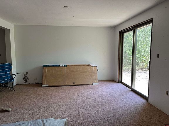 3rd image of 46 White River Trl