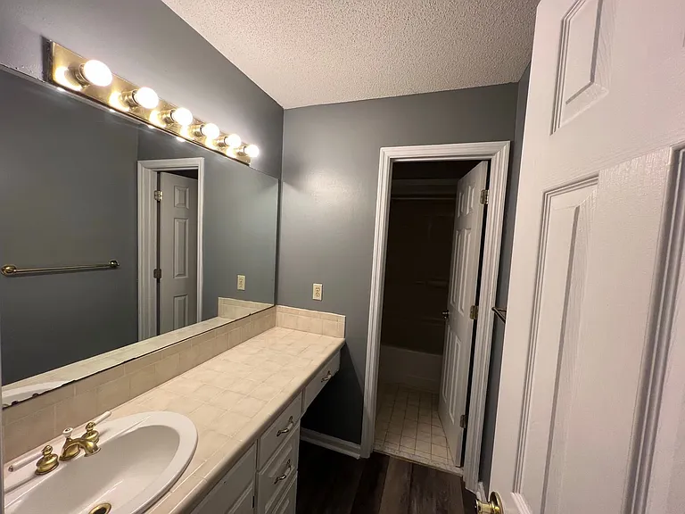 1635 Pondside Dr — Photo 21