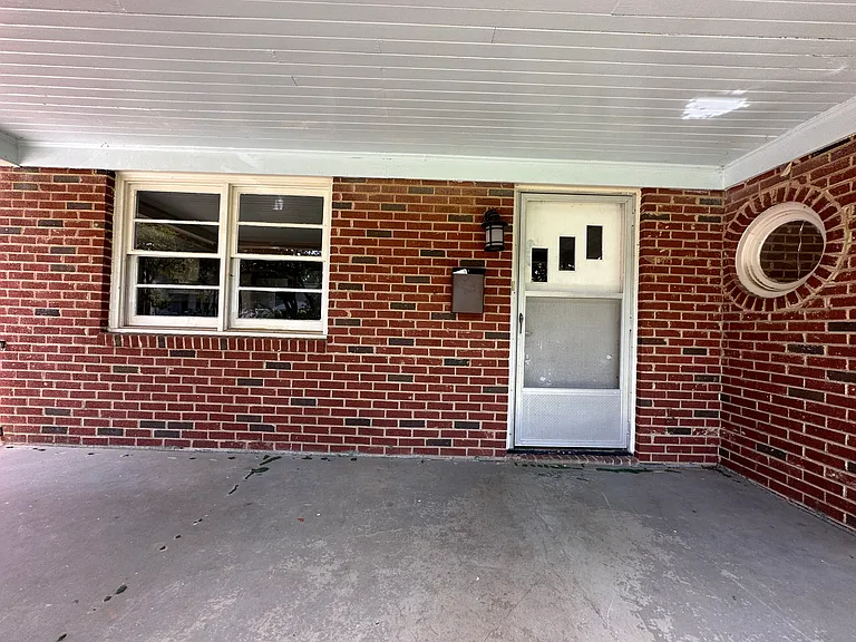 1629 Chippendale Rd — Photo 17