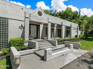 1108 Bluff View Rd, Knoxville, TN 37919