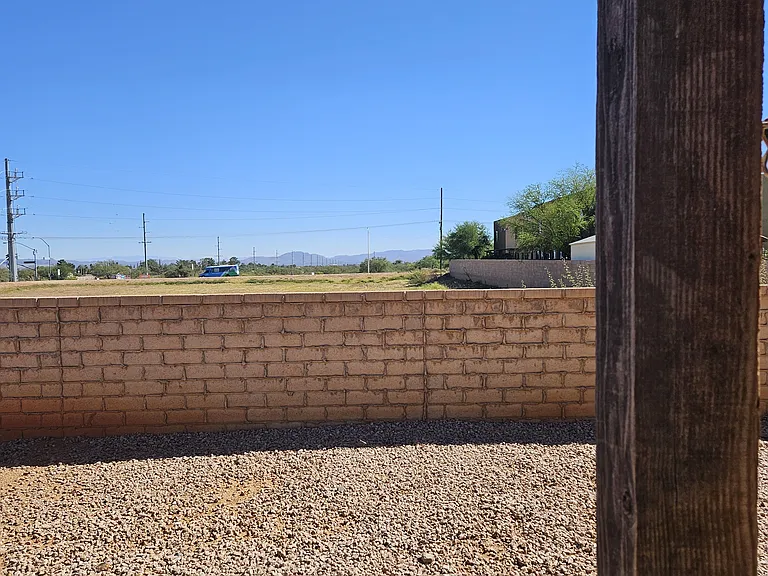 1285 Preston St — Photo 24