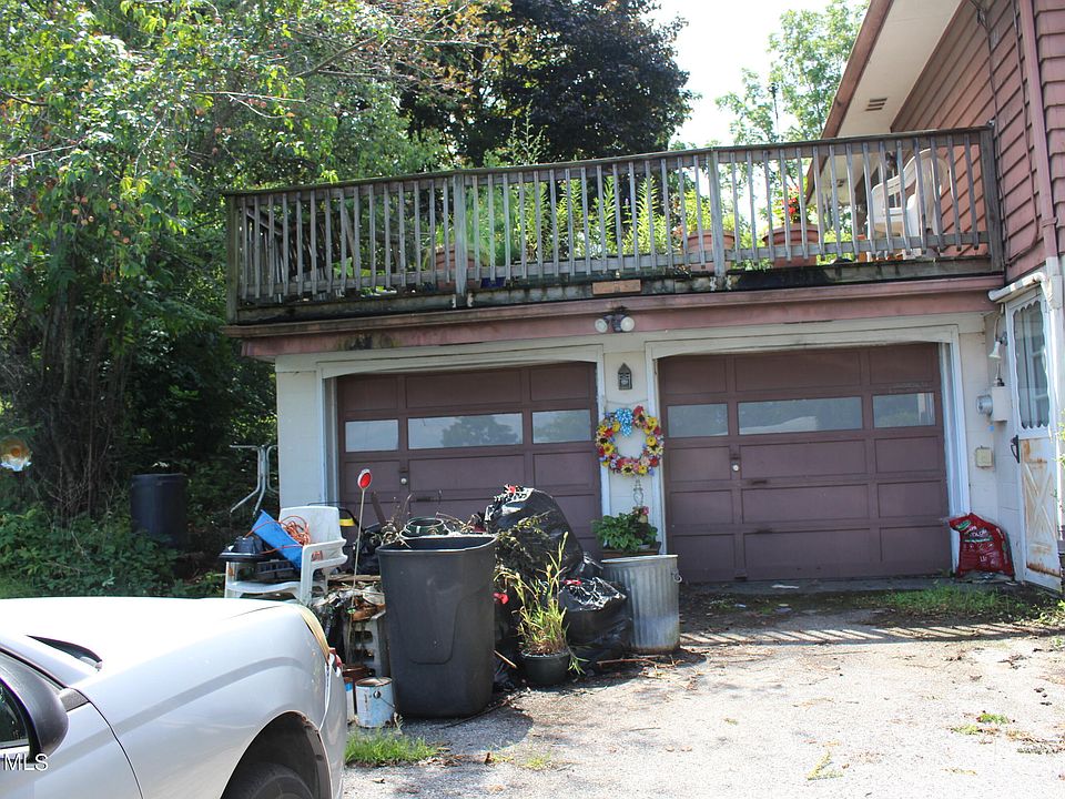 2nd image of 331 Irwin Dr