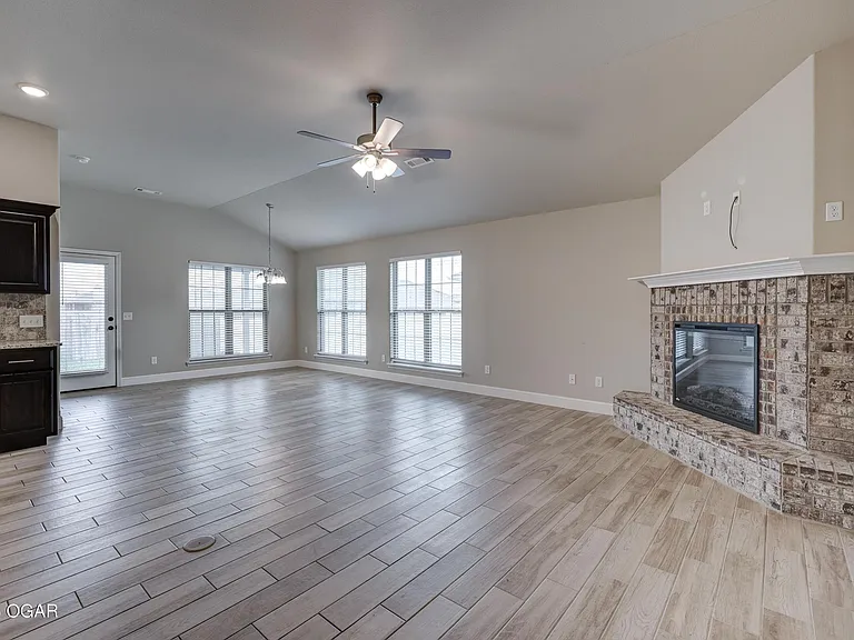 2030 Mardale Cir — Photo 17