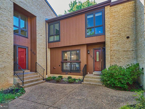 2nd image of 3191 Readsborough Ct
