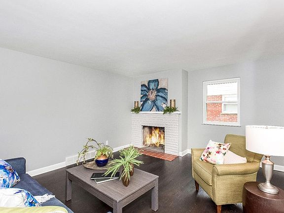 5th image of 2878 Pineridge Ave