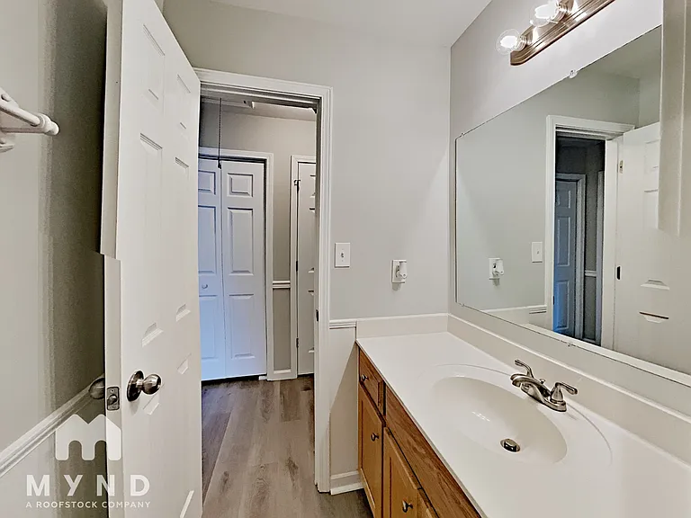 618 Kilbart Ct — Photo 15