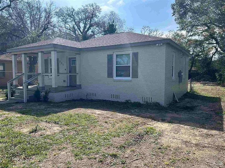 721 W Jordan St — Photo 11