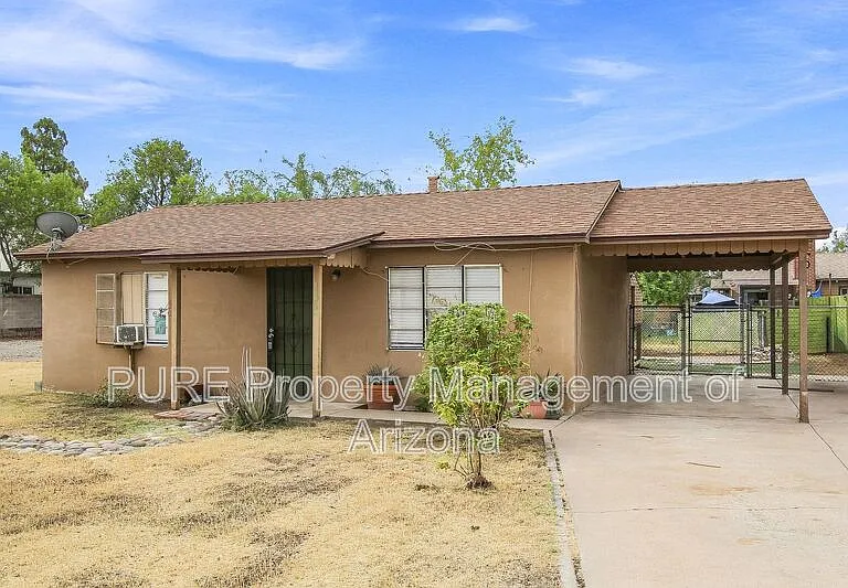 1251 E Rose Ln — Photo 2
