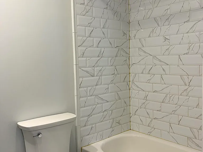 111 Maple St #1 — Photo 14