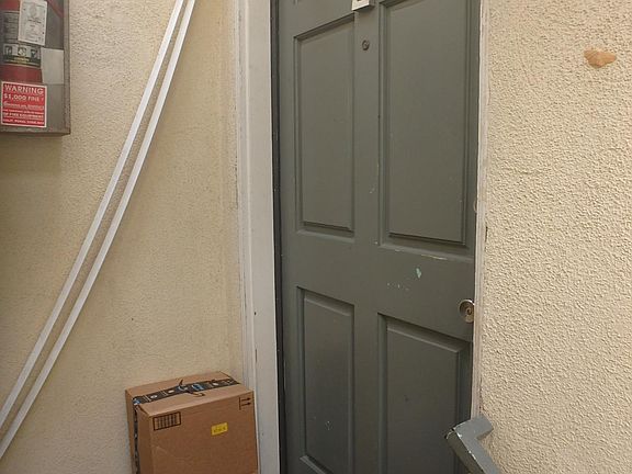 2nd image of 4315 Dixie Canyon Ave APT 202