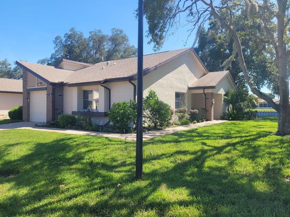 7559 Heather Walk Dr