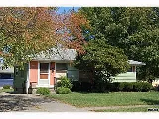 4638 Amesbury Rd photo 1