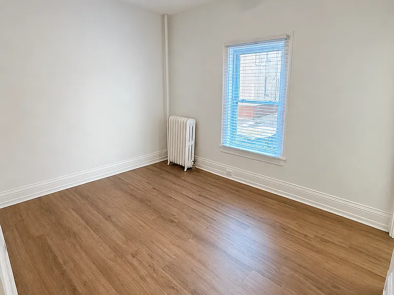 2881 Irving Ave S #106 — Photo 8