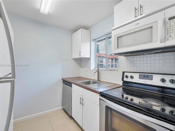 6060 Forest Hill Blvd APT 103