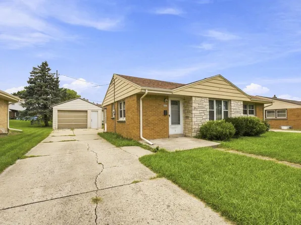 4453 S 66th STREET, Greenfield, WI 53220