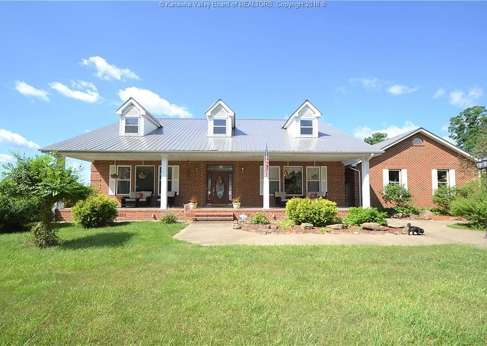 1st image of 253 Gilchrist Ave