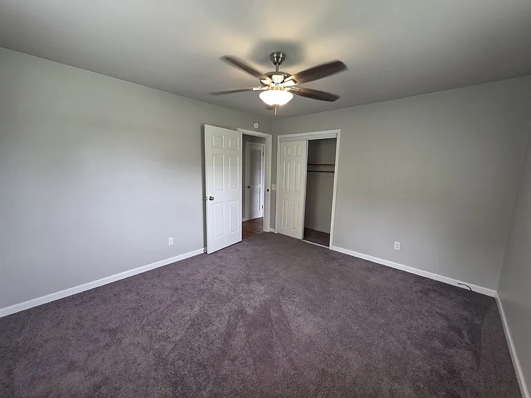1204 NW 2nd St — Photo 7