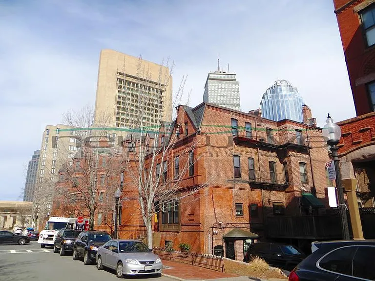 14 Cumberland St #7 — Photo 8