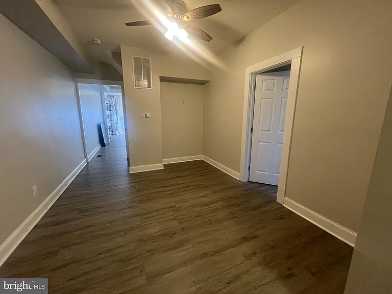 3031 Shannon Dr — Photo 6