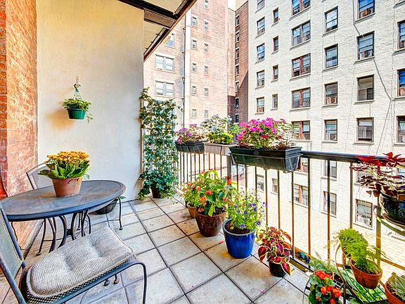 2nd image of 329 W 108th St APT 3D