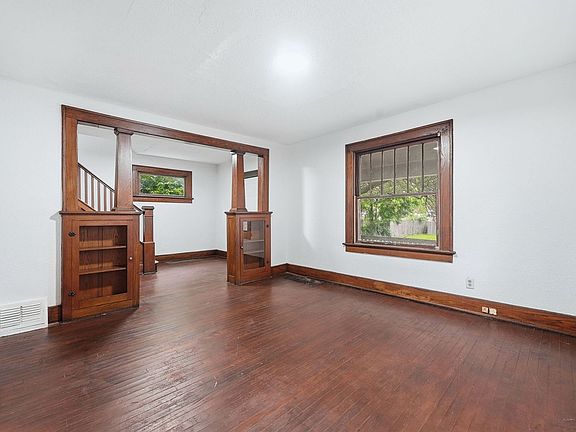 3rd image of 2806 New Haven Ave