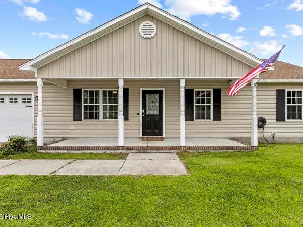 110 Woodbury Farm Drive, Jacksonville, NC 28540