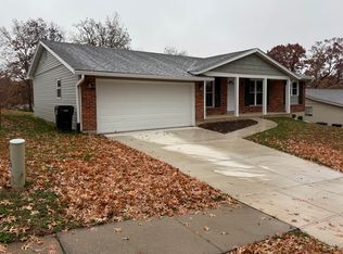 5844 Birch Hollow Dr, Saint Louis, MO 63129
