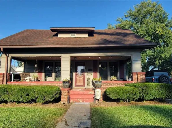 1044 S 6th St, Clinton, IN 47842