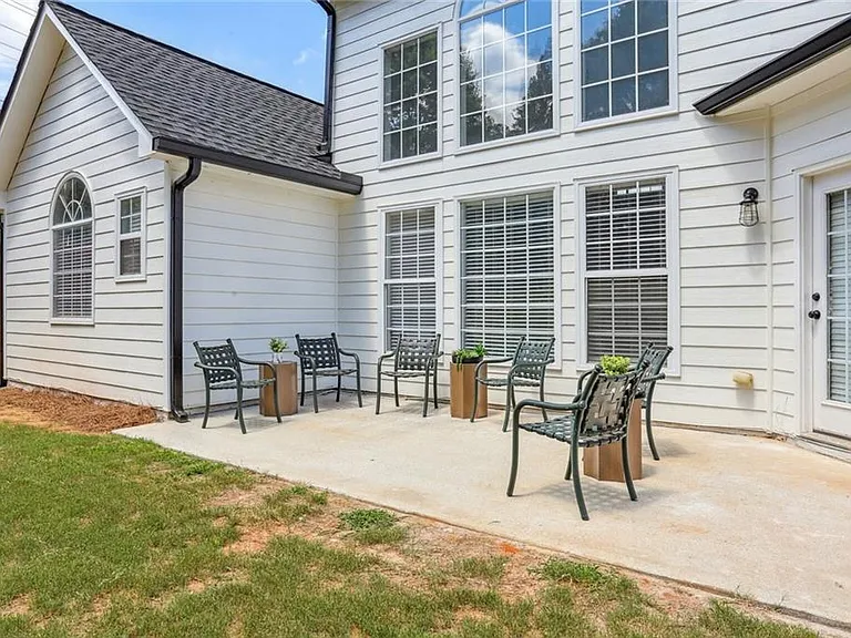 5161 Madison Green Dr SW — Photo 38
