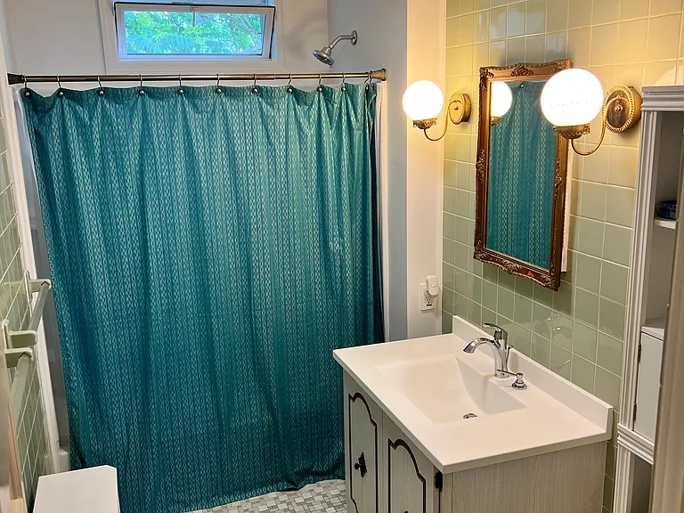 159 Fort Pleasant Ave #2 — Photo 20