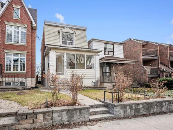 45 Eaton Ave, Toronto, ON M4J 2Z4
