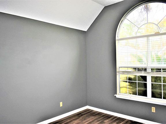 5th image of 158 Senah Dr
