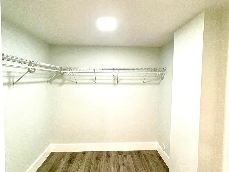 4725 SW 62nd Ave #103 — Photo 9