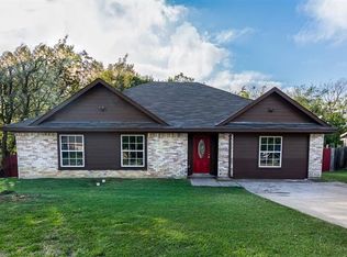 2037 Sheriff Dr, Grand Prairie, TX 75051