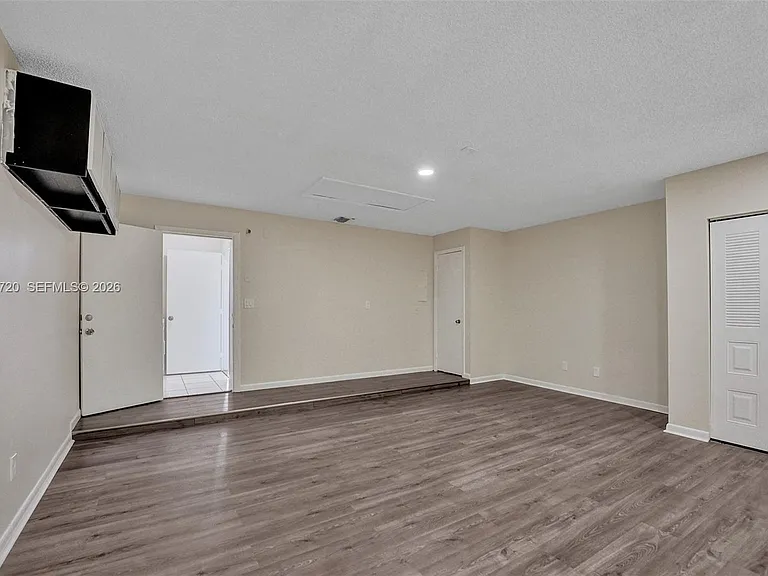 1224 Sussex St — Photo 22