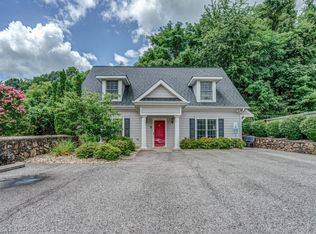 4119 Franklin Rd, Roanoke, VA 24018