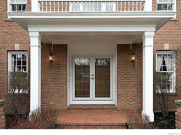 3rd image of 145 Fox Meadow Ln